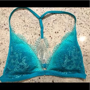 Lace triangle bra VS